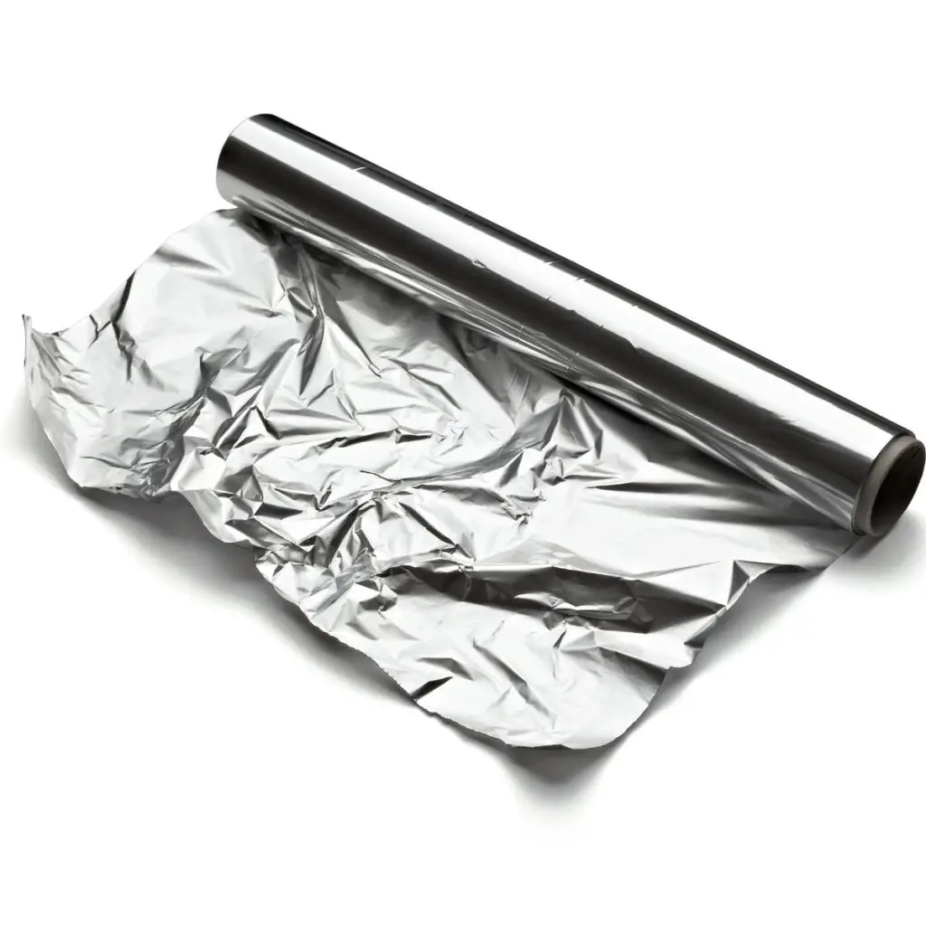 a roll of aluminum foil